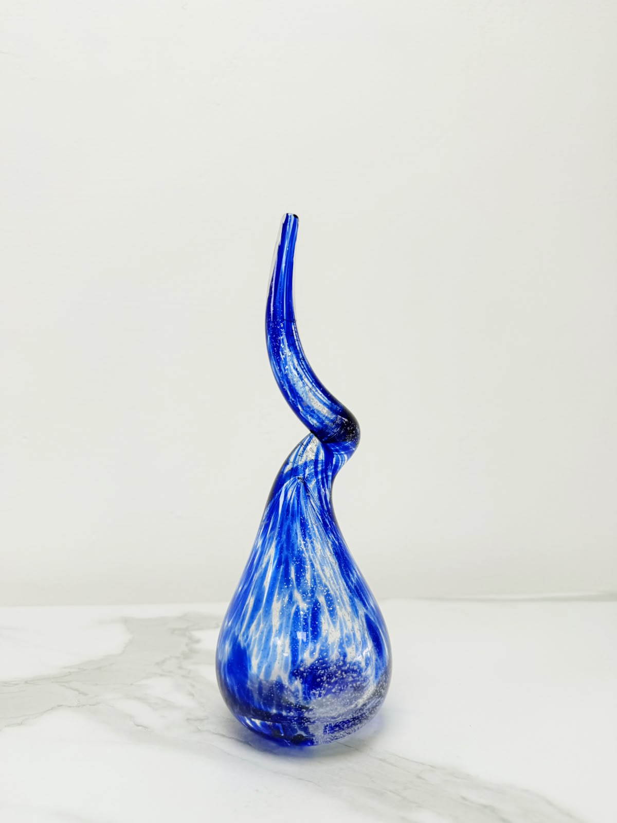 Corno Blu Cobalto con riflessi argentati