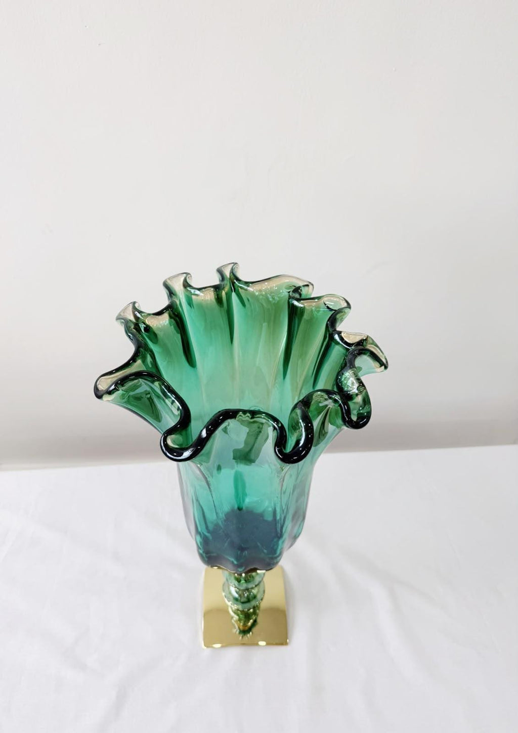 Murano Glass Vase | Certified Murano Glass | Made in Italy | Decorative Vase | Collection Pasta di Vetro Verde con base